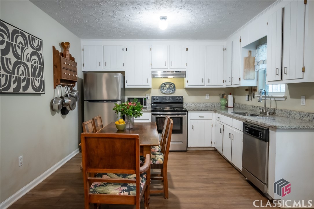210 Big Oak Circle