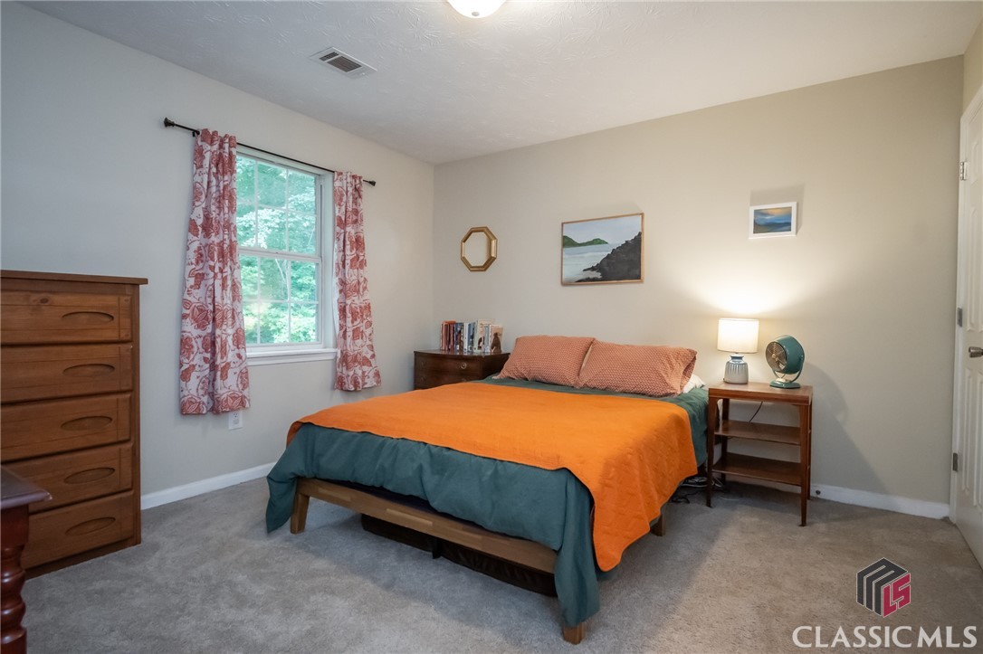 210 Big Oak Circle