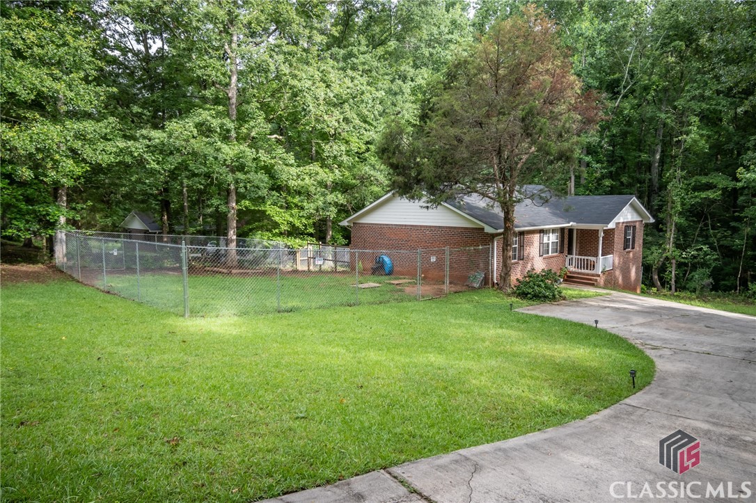 210 Big Oak Circle