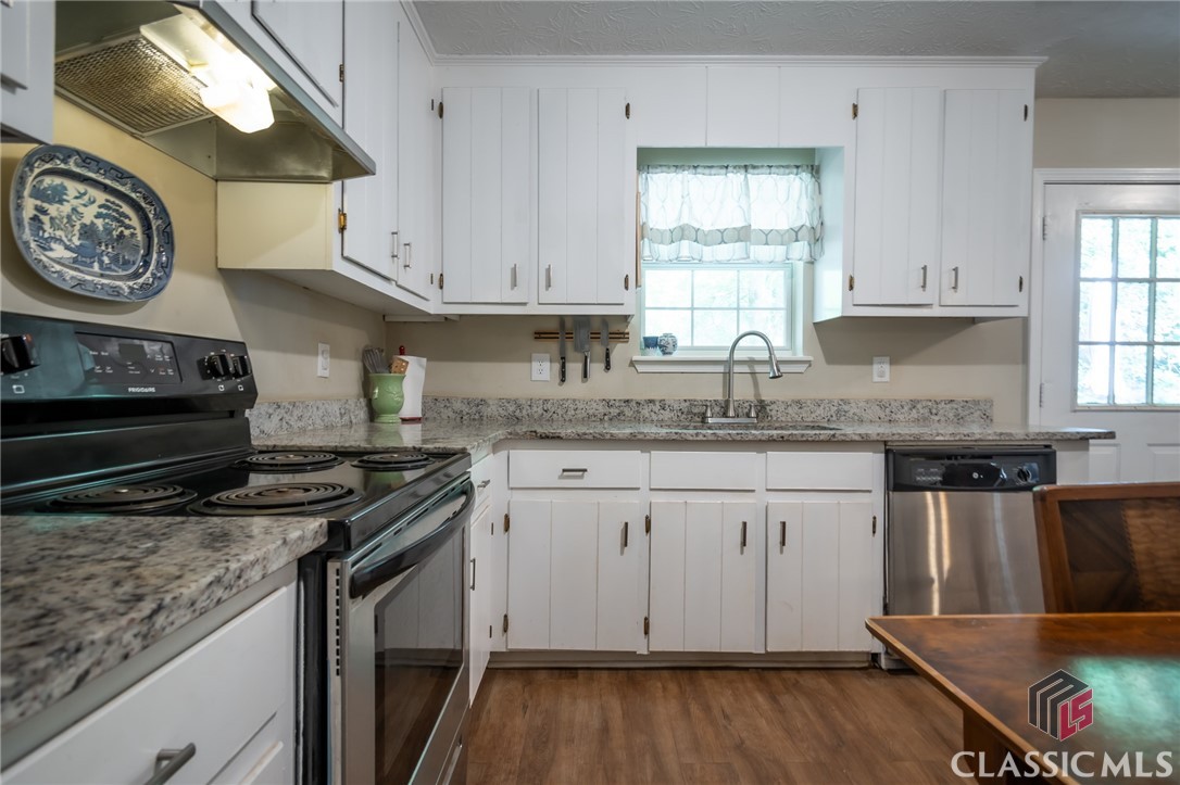210 Big Oak Circle