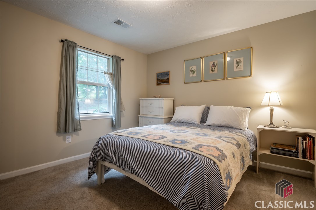 210 Big Oak Circle