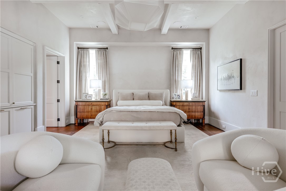 1070 Milledge Avenue