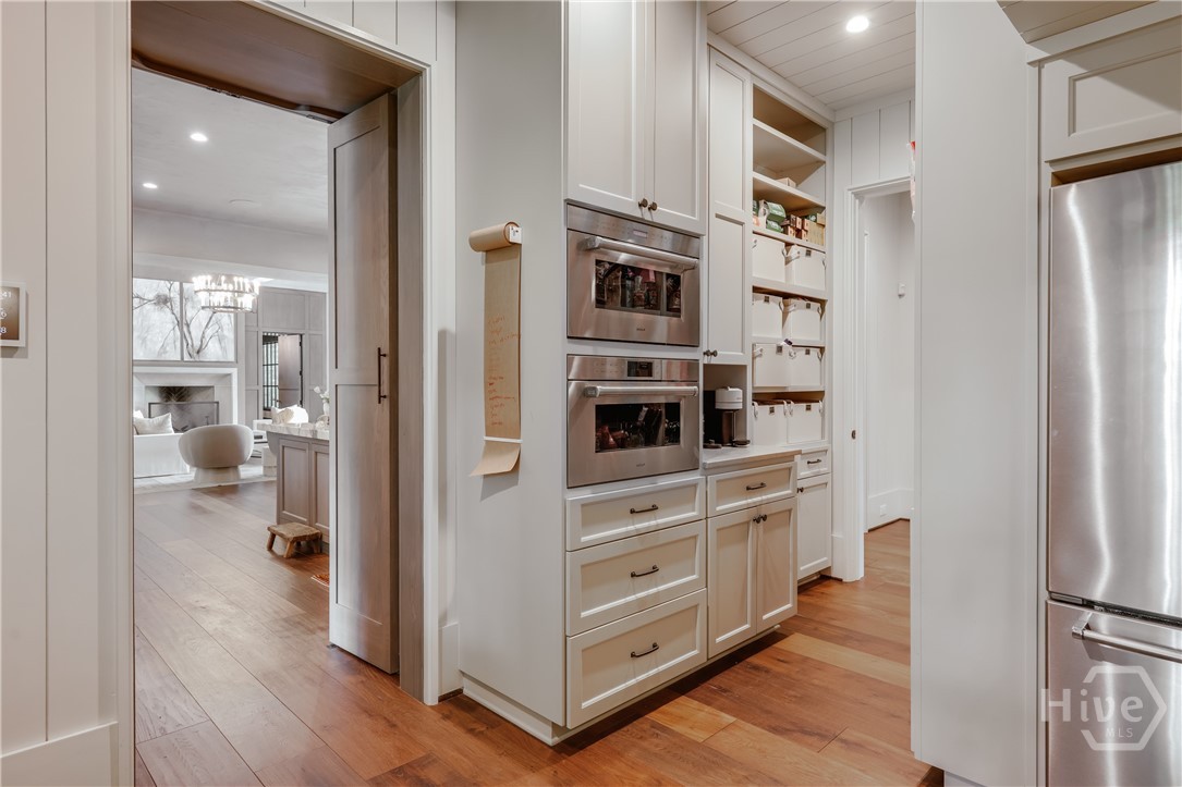 1070 Milledge Avenue