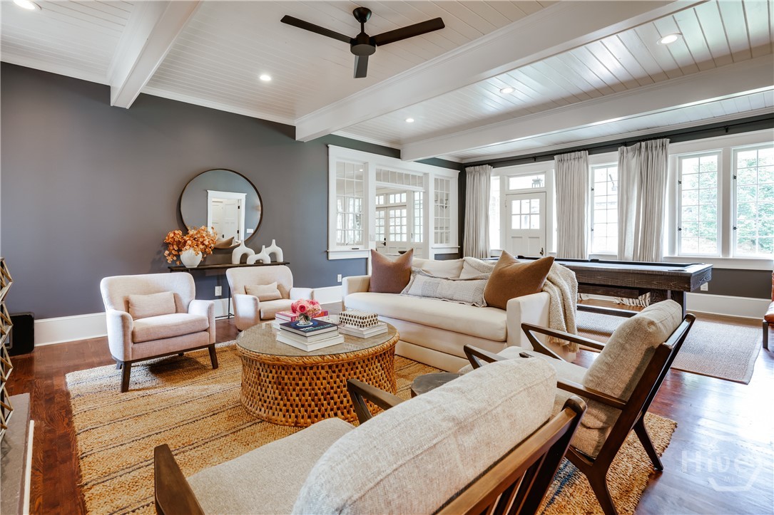 1070 Milledge Avenue