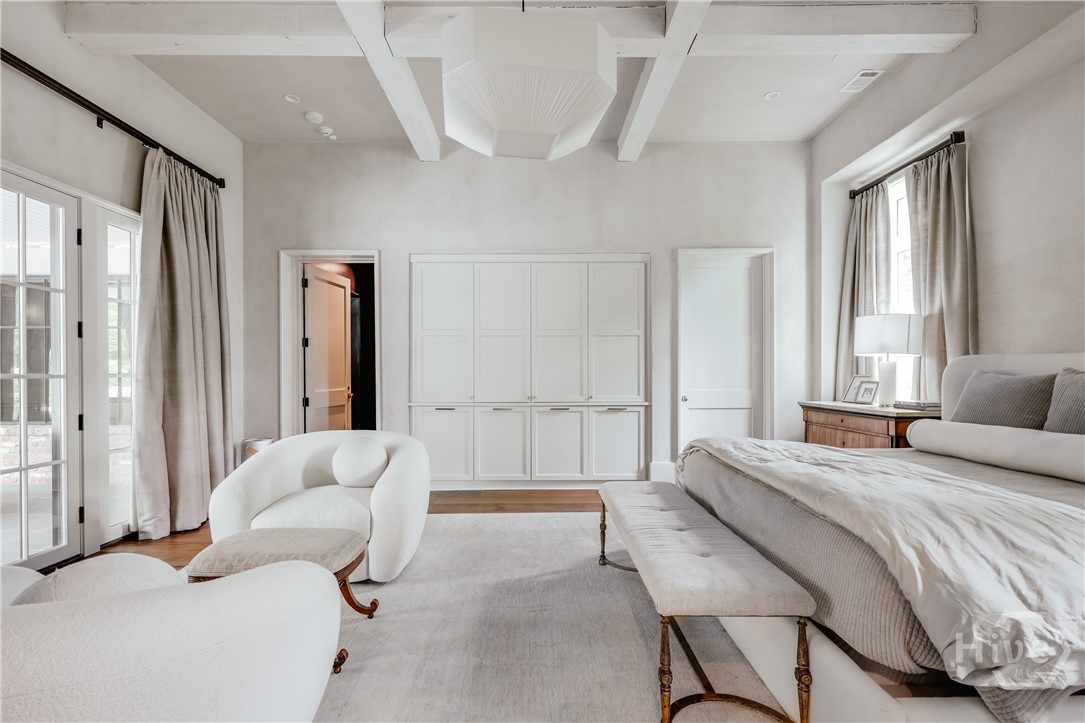 1070 Milledge Avenue