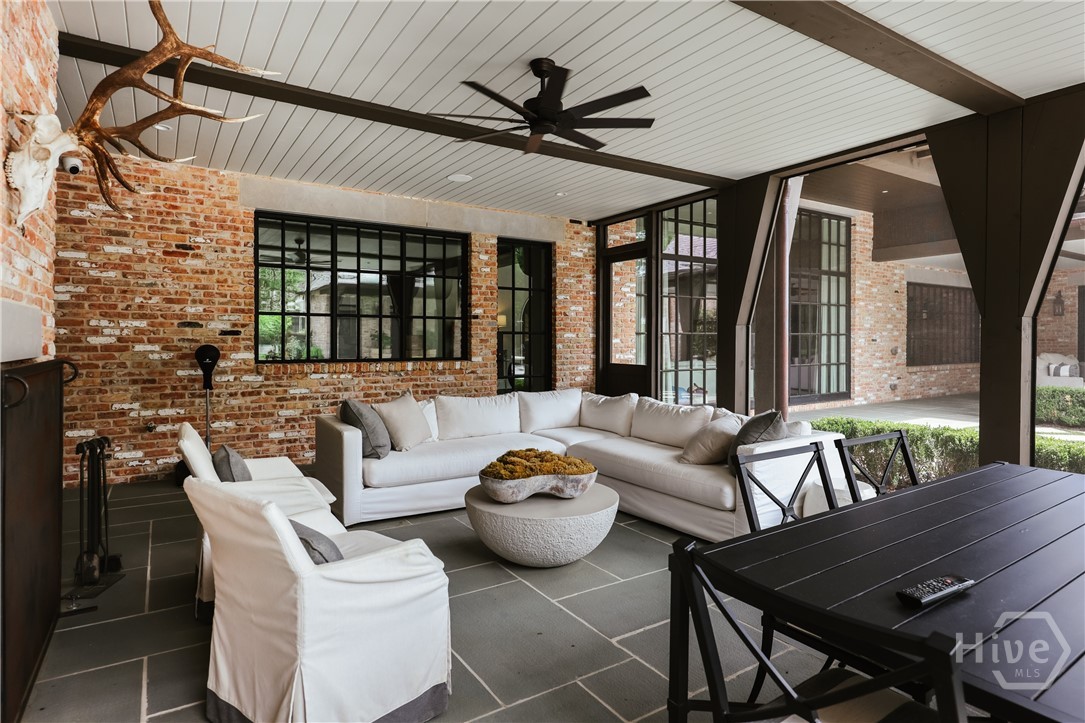 1070 Milledge Avenue