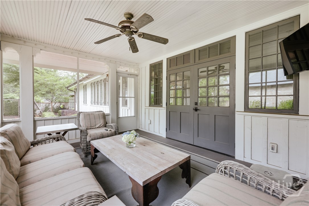 1070 Milledge Avenue