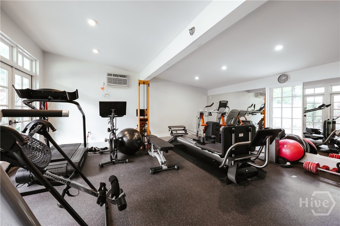 1070 Milledge Avenue