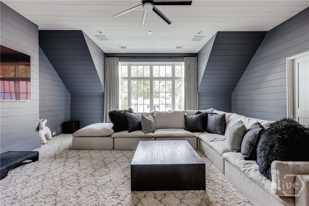 1070 Milledge Avenue