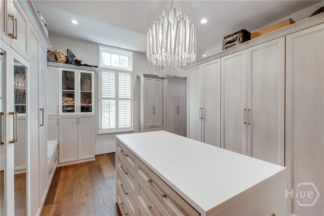 1070 Milledge Avenue