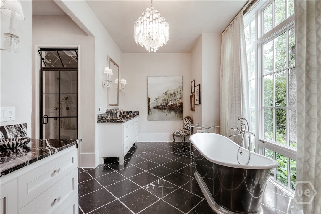 1070 Milledge Avenue