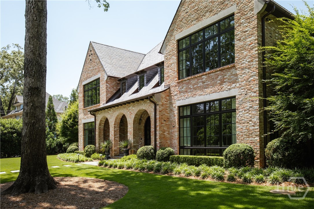 1070 Milledge Avenue