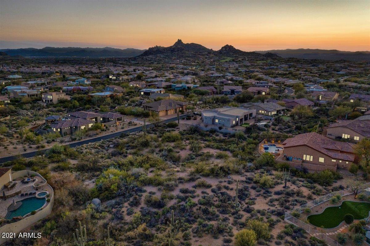 11306 E MONUMENT Drive