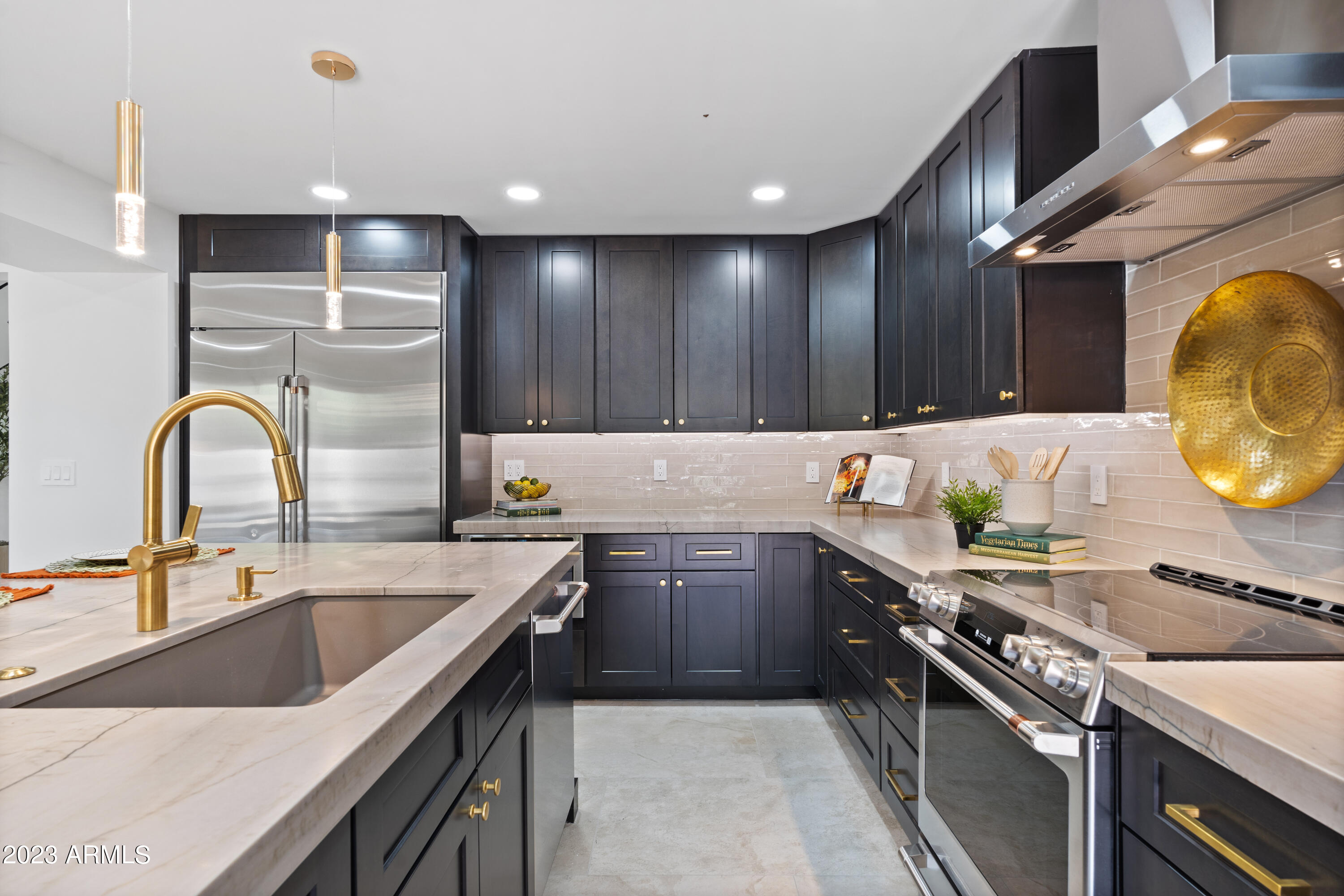 8568 N 84TH Place