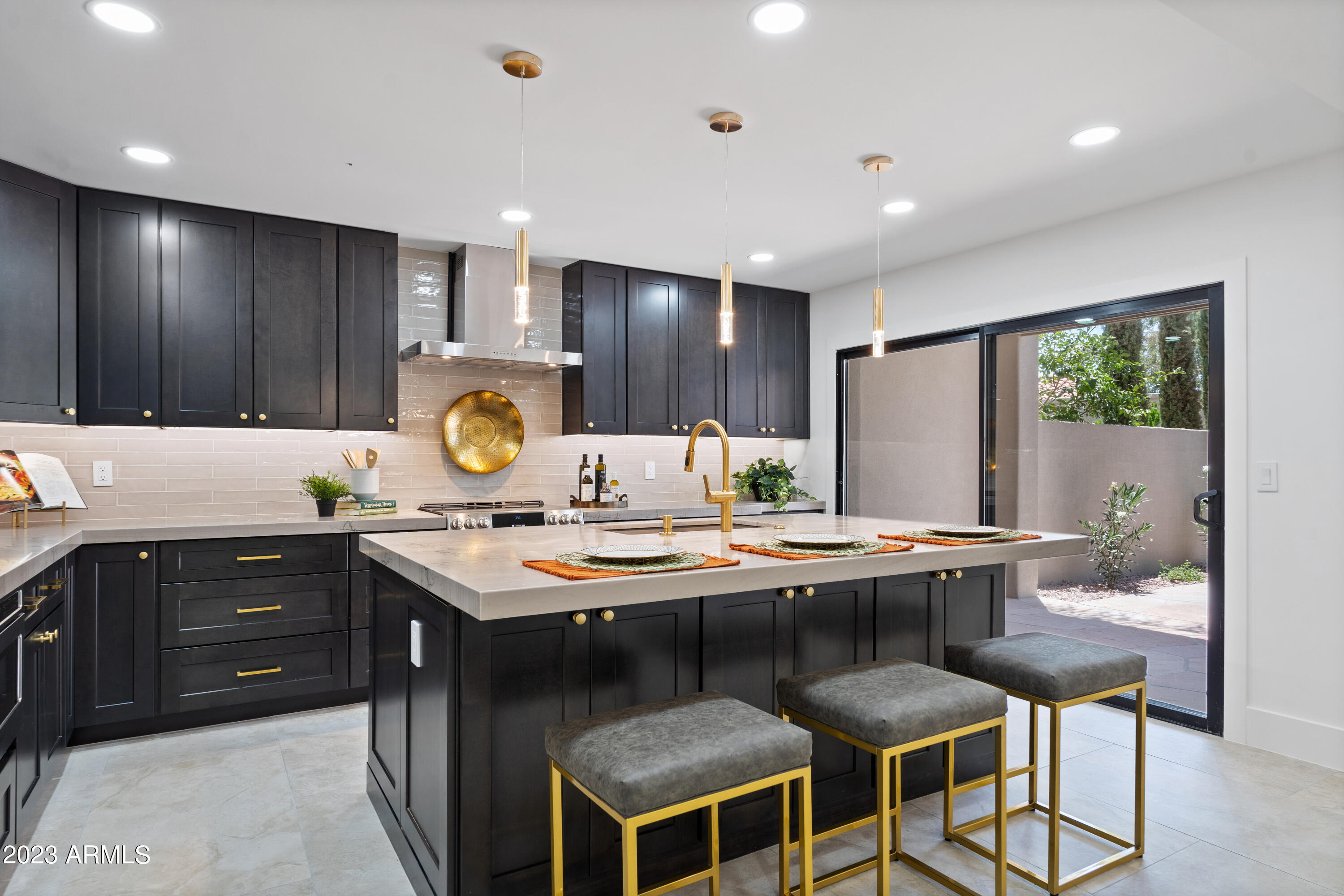 8568 N 84TH Place