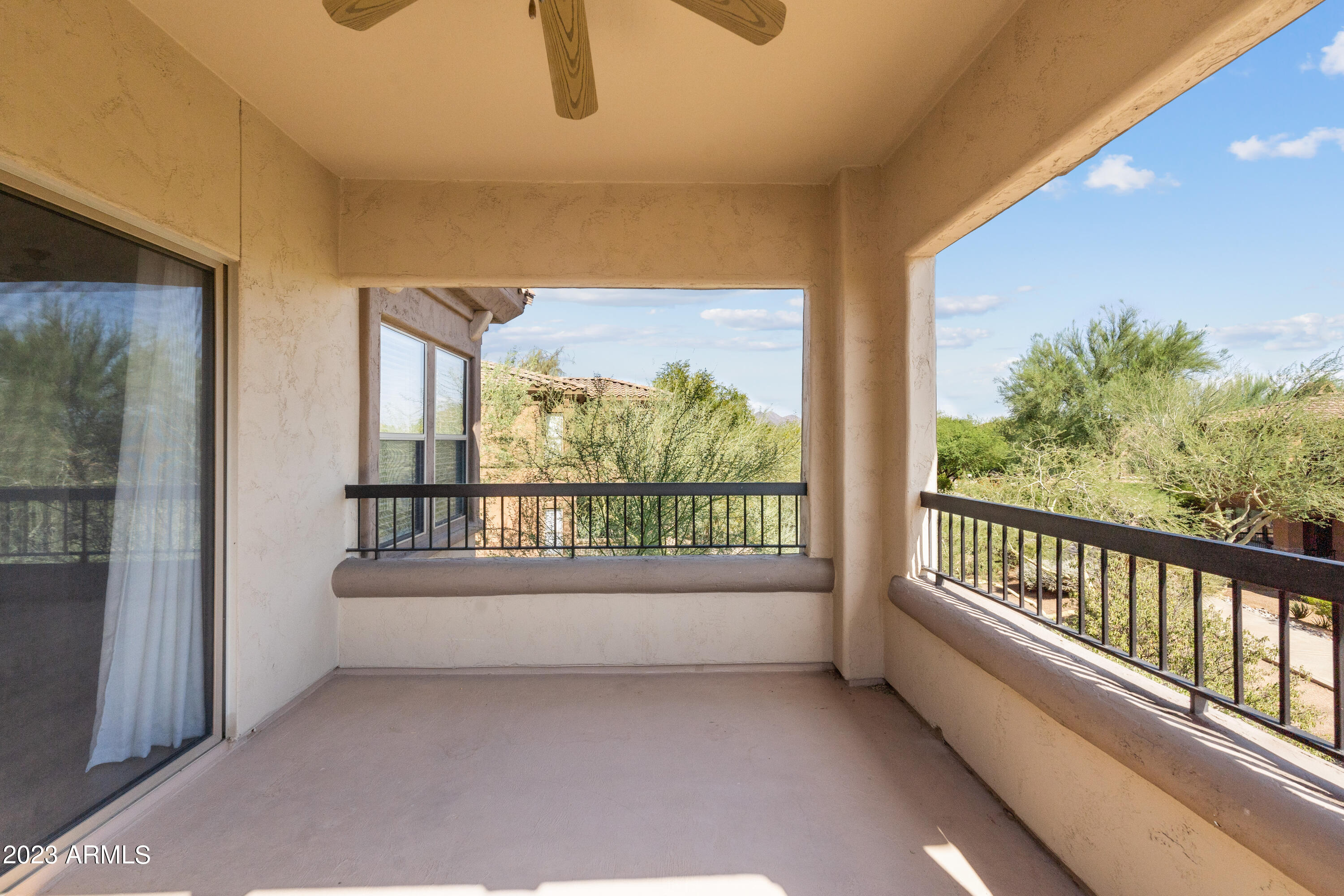 19700 N 76TH Street Unit: 2169