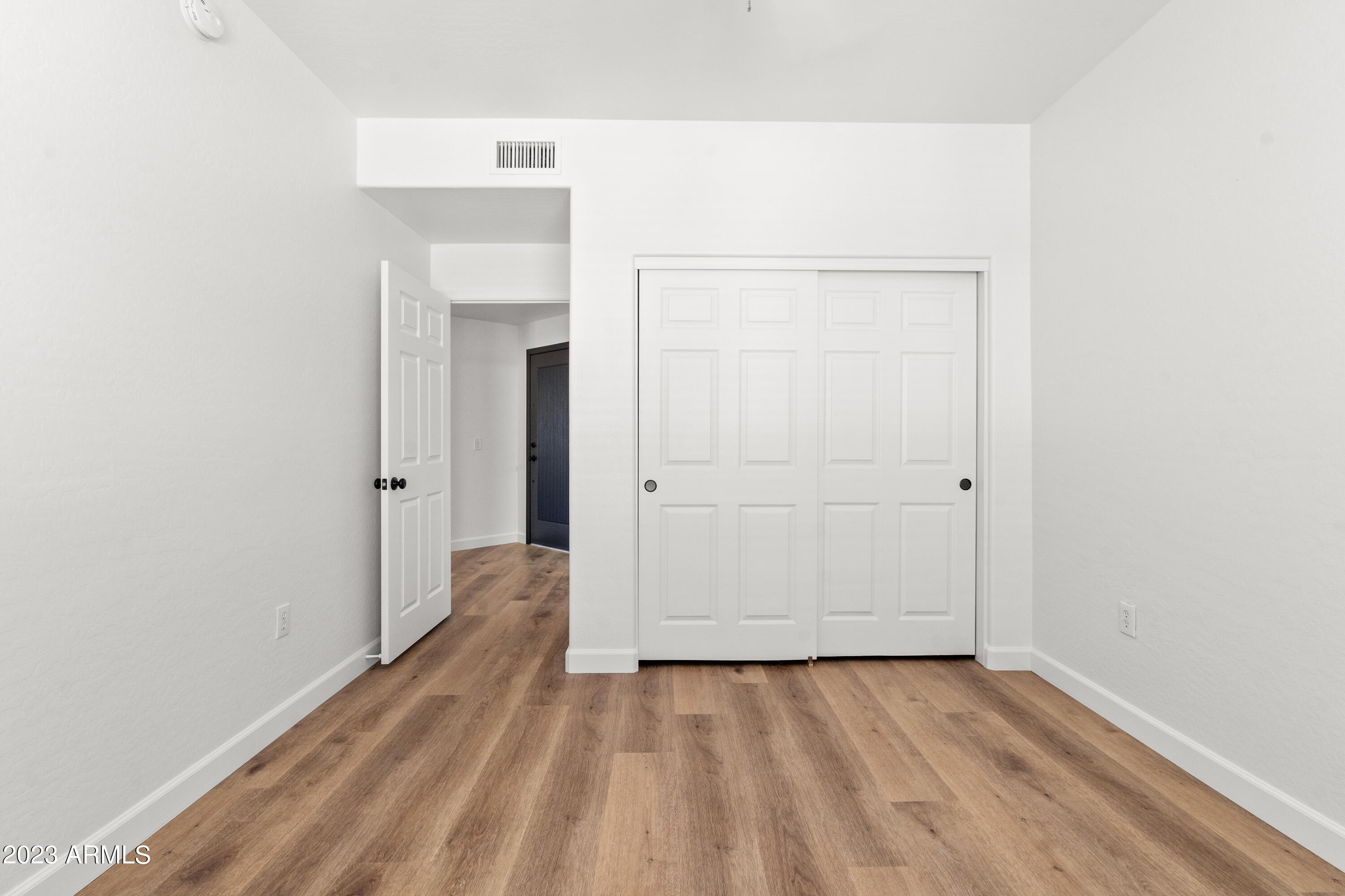 19700 N 76TH Street Unit: 2169