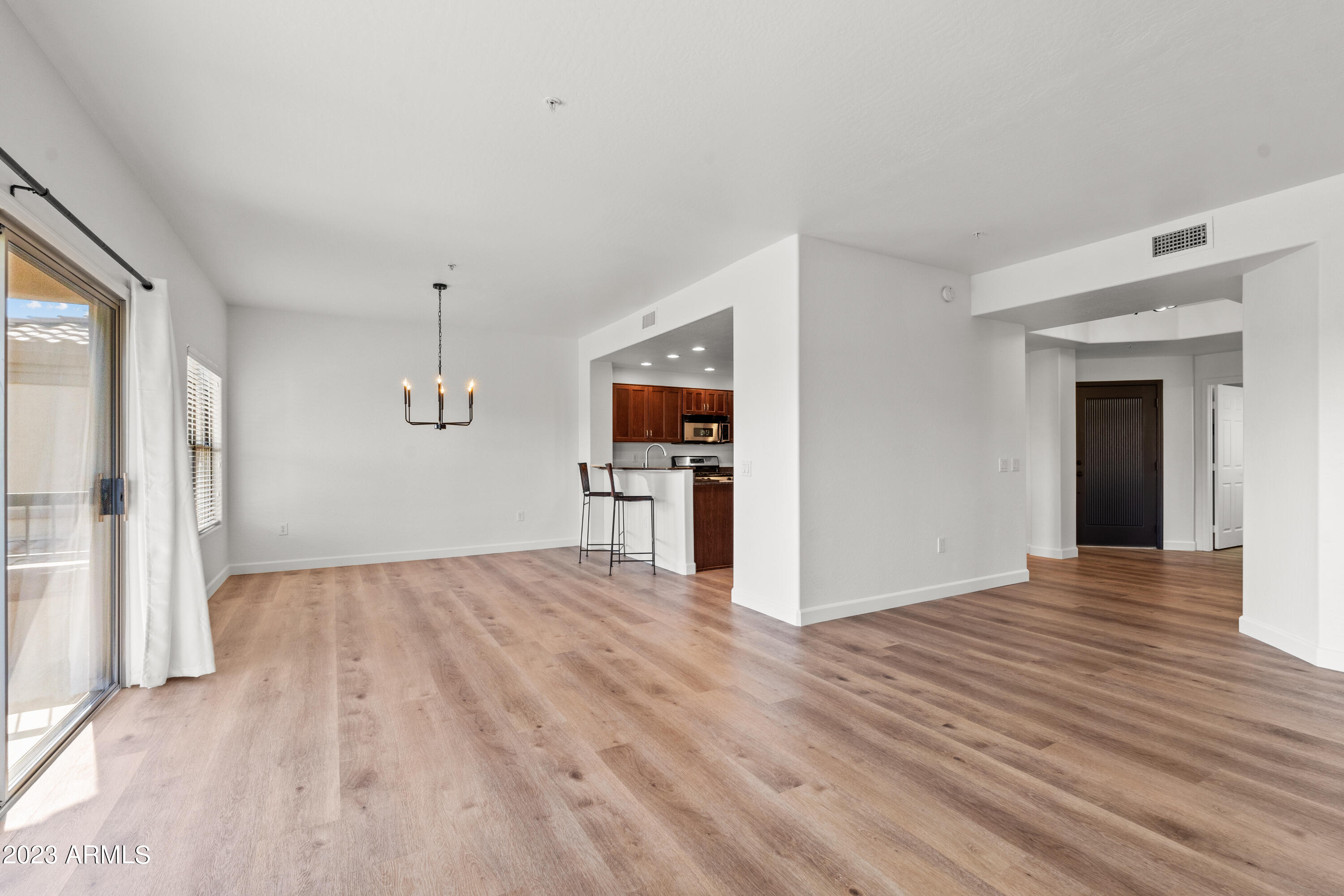 19700 N 76TH Street Unit: 2169