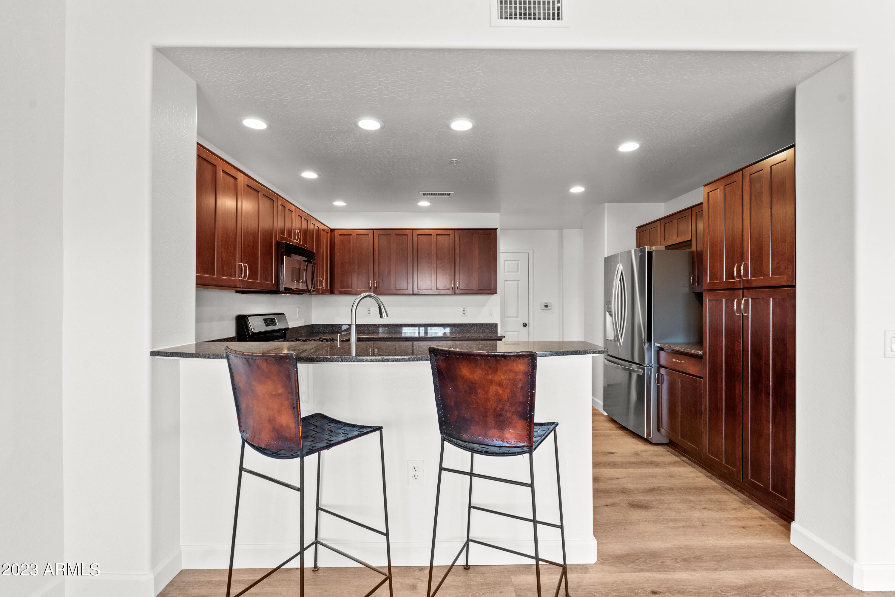 19700 N 76TH Street Unit: 2169