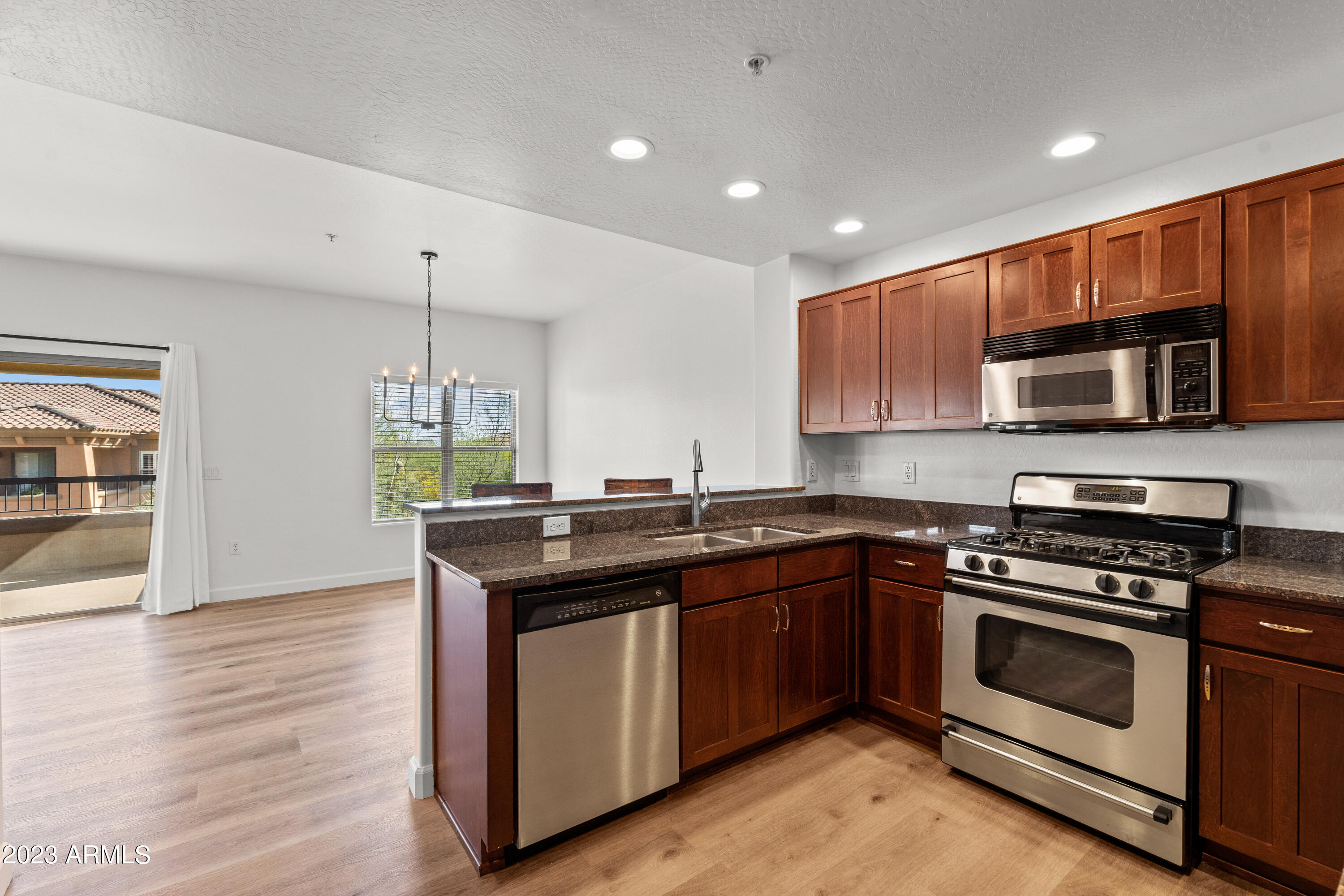 19700 N 76TH Street Unit: 2169