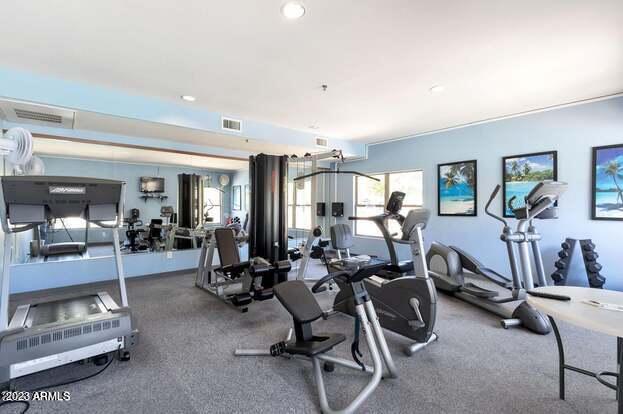 20121 N 76TH Street Unit: 1011