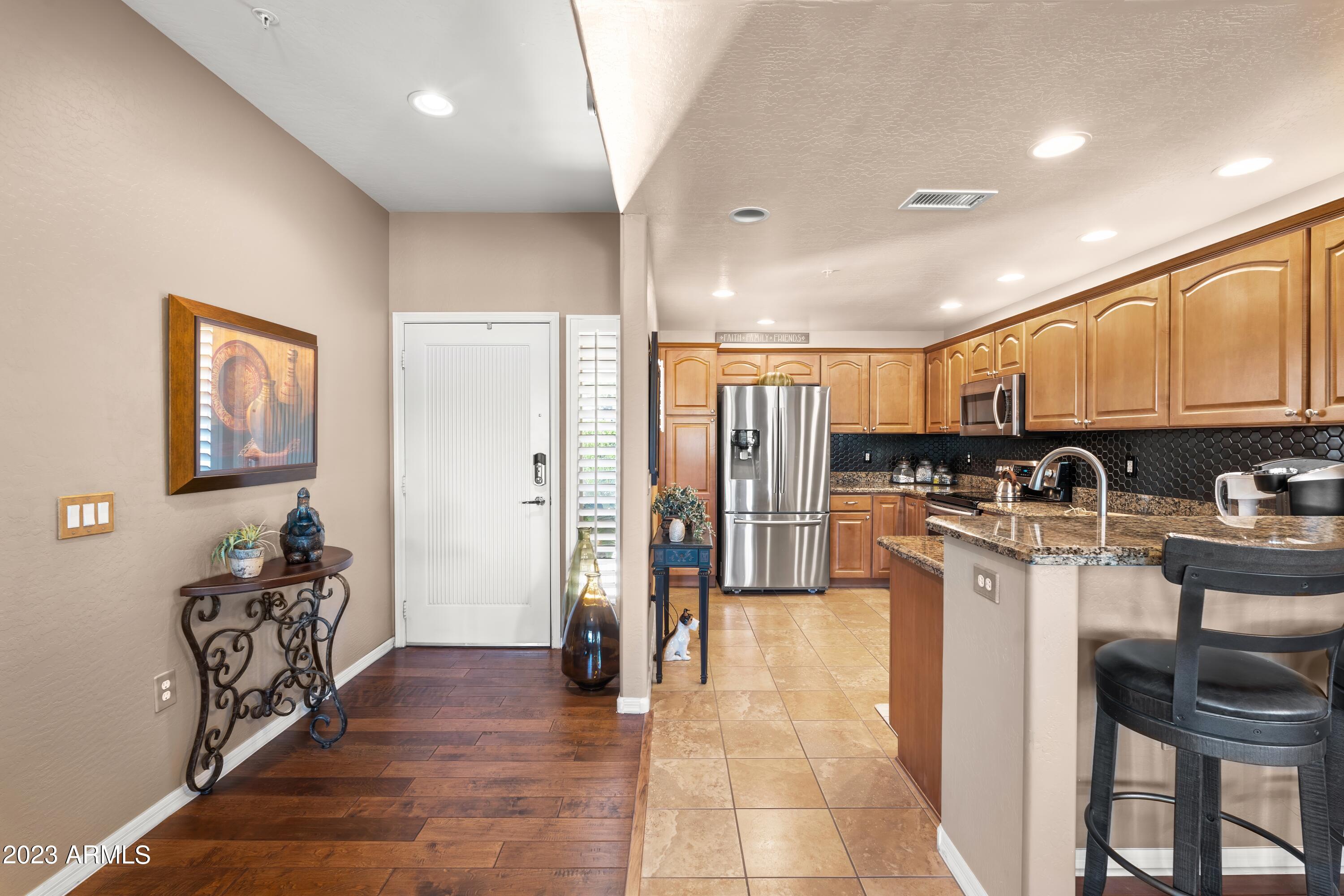 20121 N 76TH Street Unit: 1011