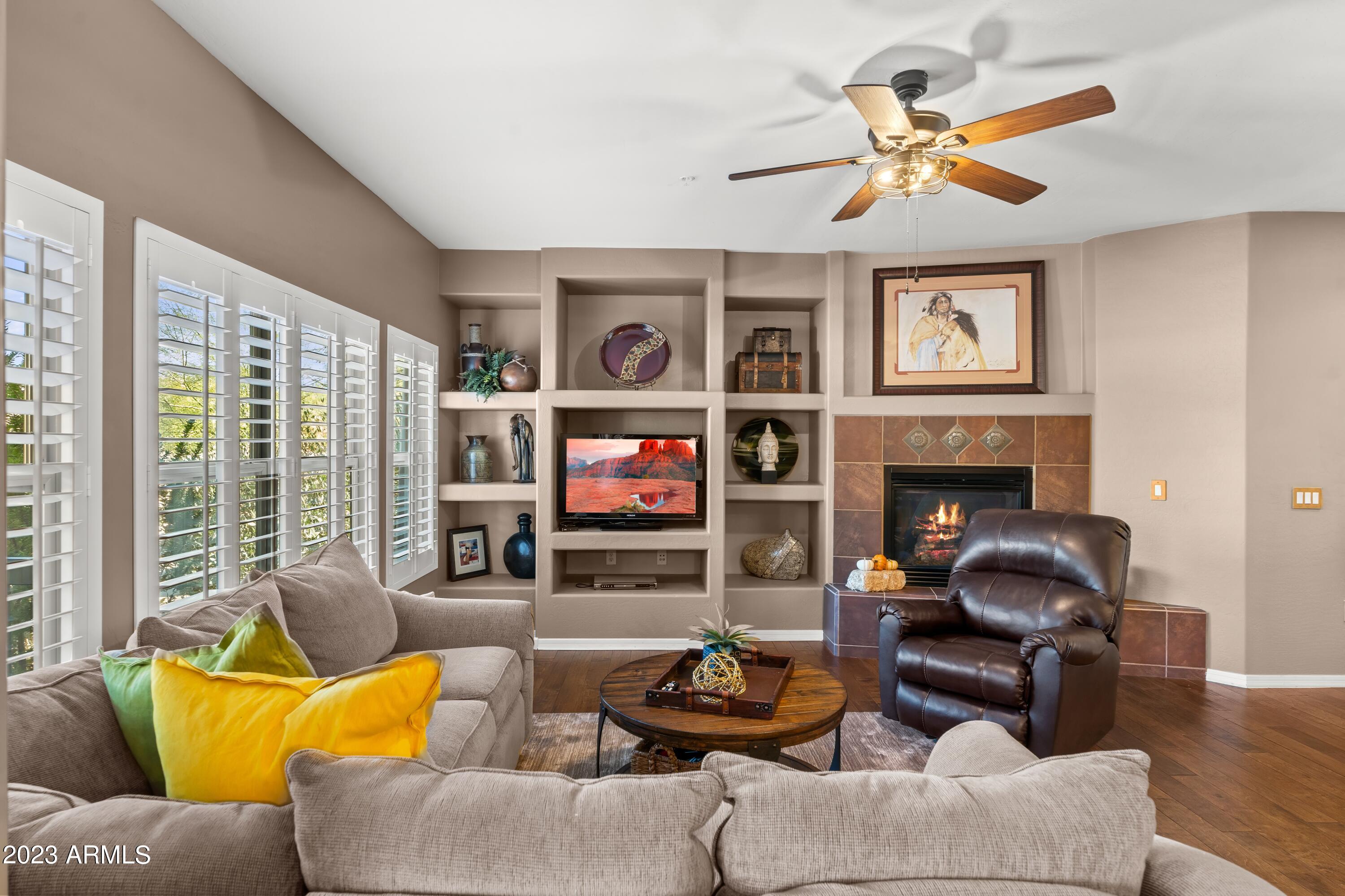 20121 N 76TH Street Unit: 1011