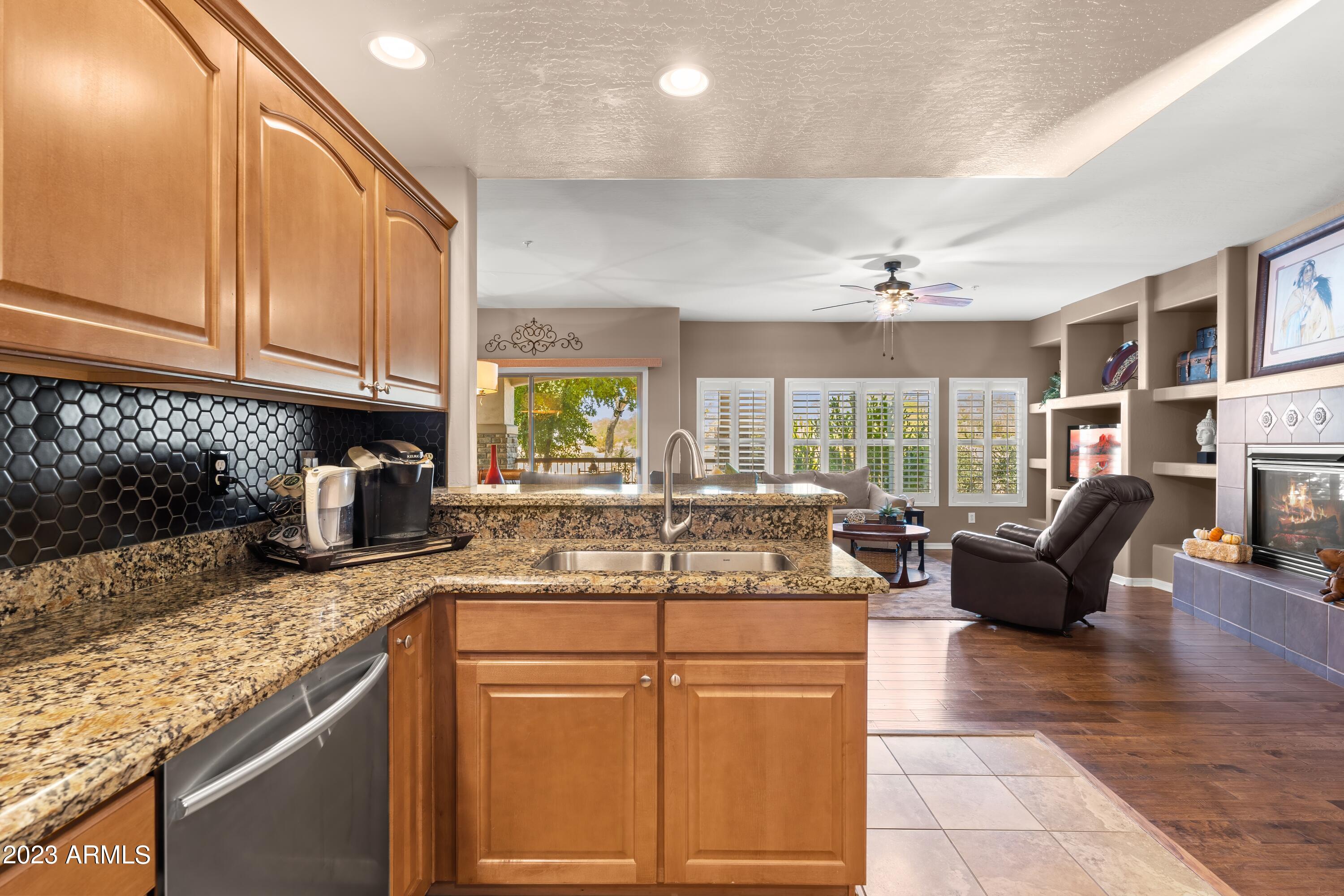 20121 N 76TH Street Unit: 1011