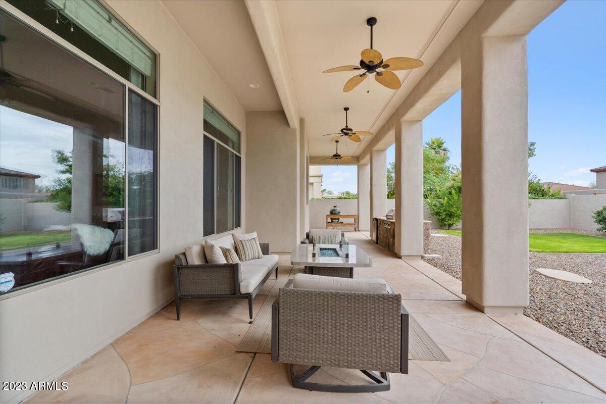 2309 E DRY WOOD Road