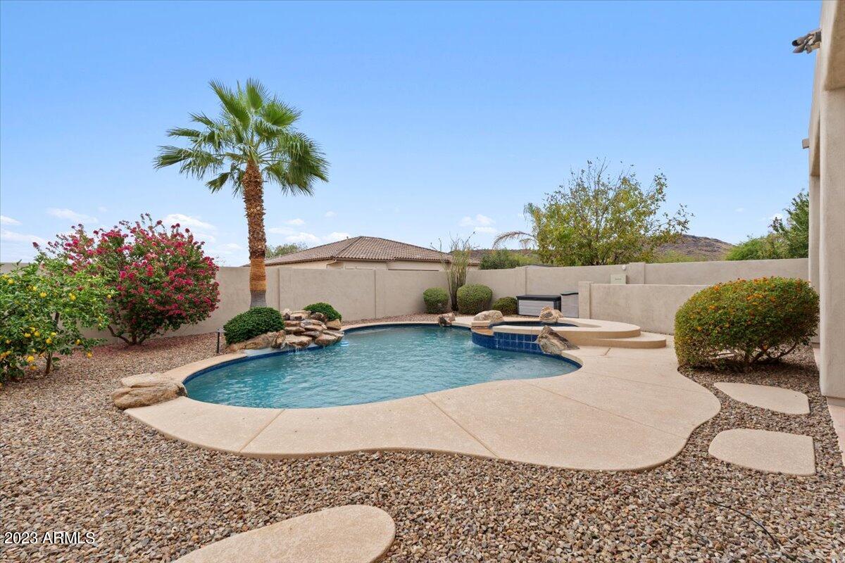 2309 E DRY WOOD Road
