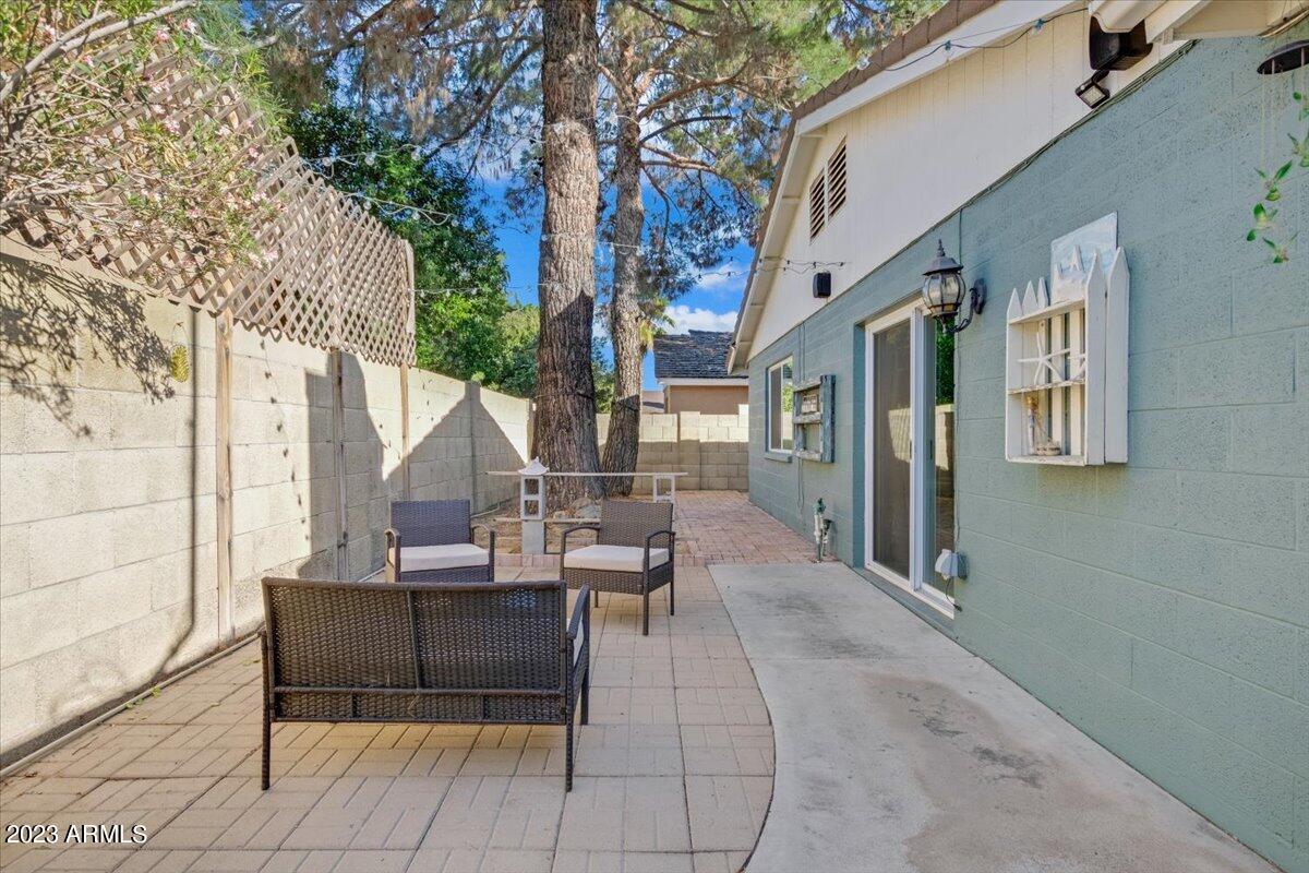 508 E CAMPO BELLO Drive