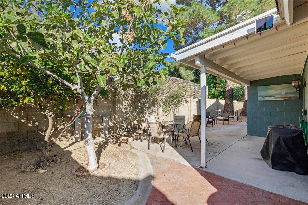 508 E CAMPO BELLO Drive