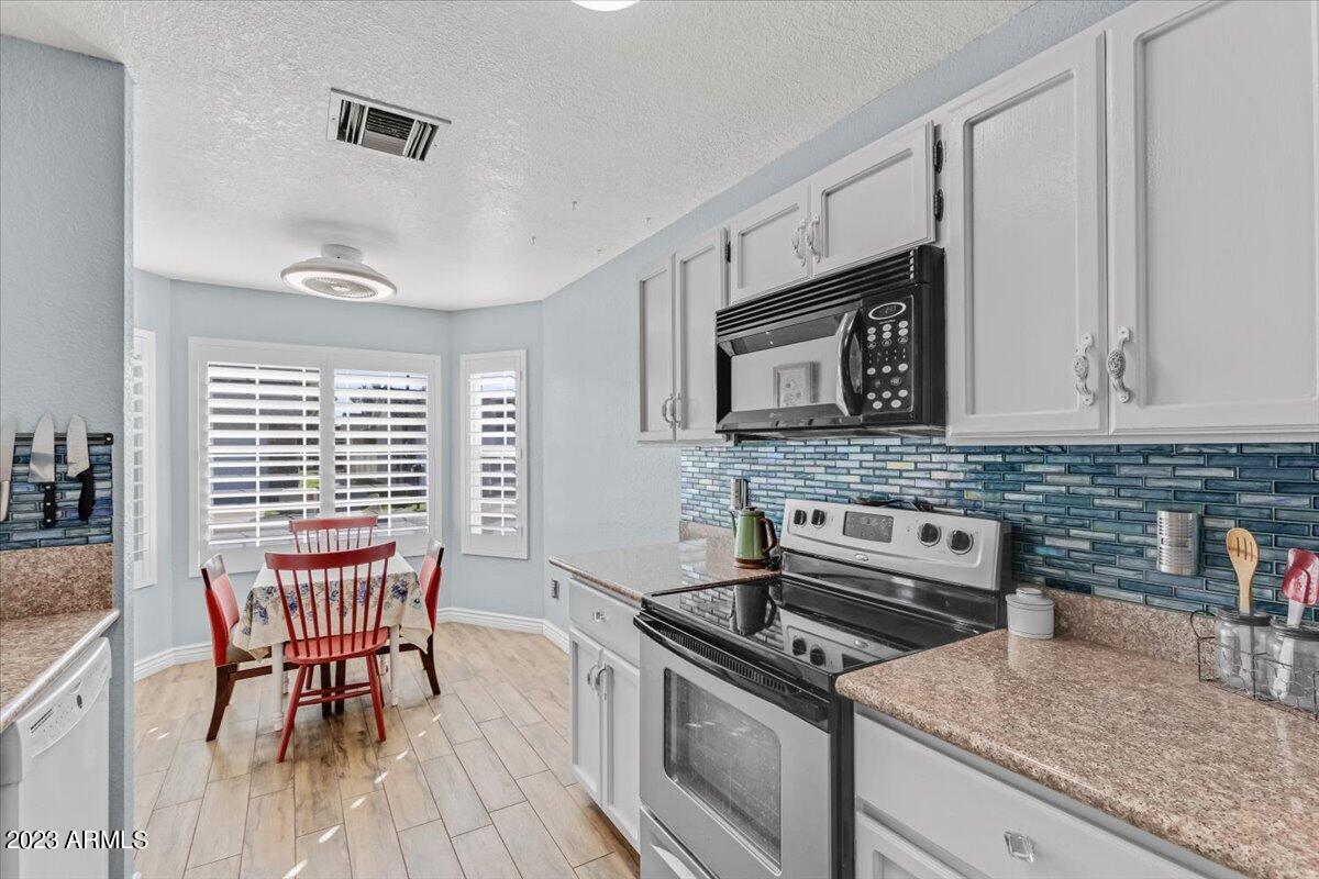 508 E CAMPO BELLO Drive
