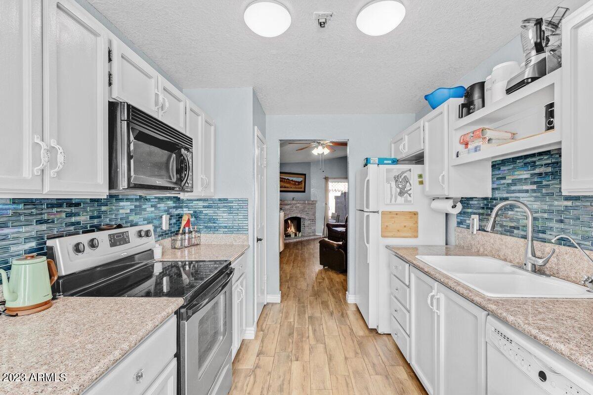 508 E CAMPO BELLO Drive