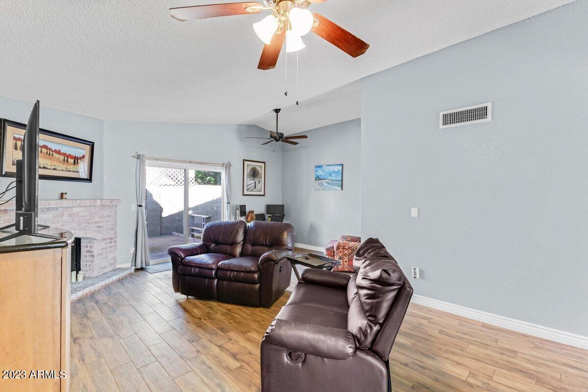 508 E CAMPO BELLO Drive