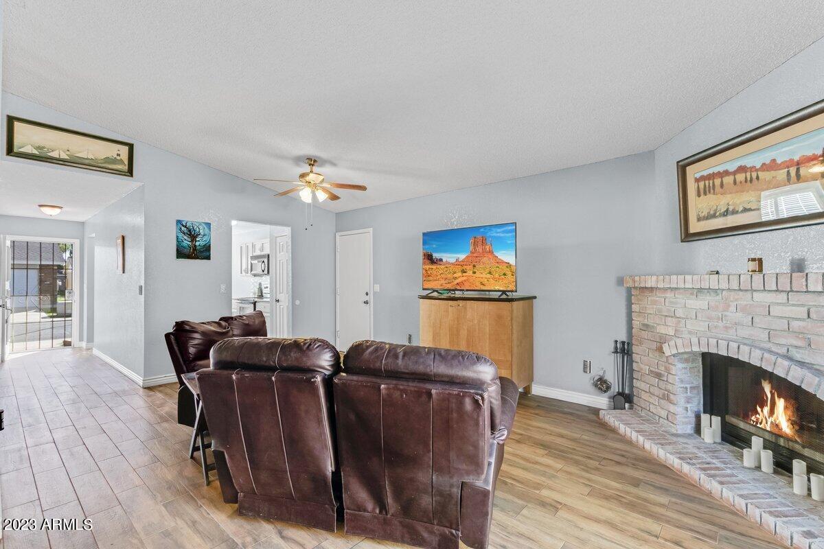 508 E CAMPO BELLO Drive