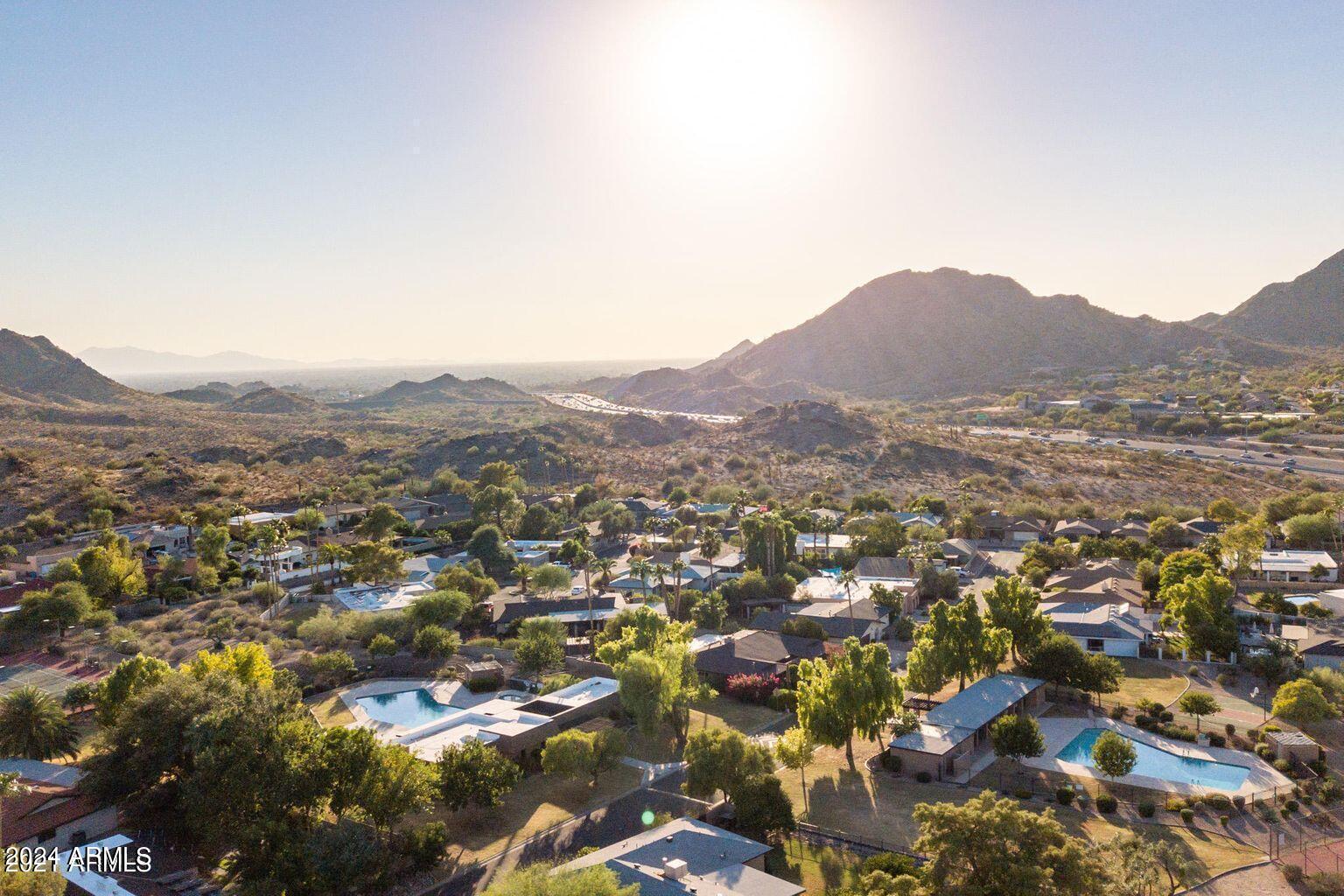 9422 N ARROYA VISTA Drive E