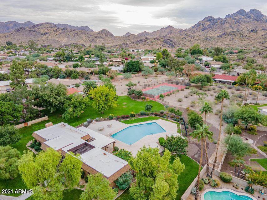 9422 N ARROYA VISTA Drive E