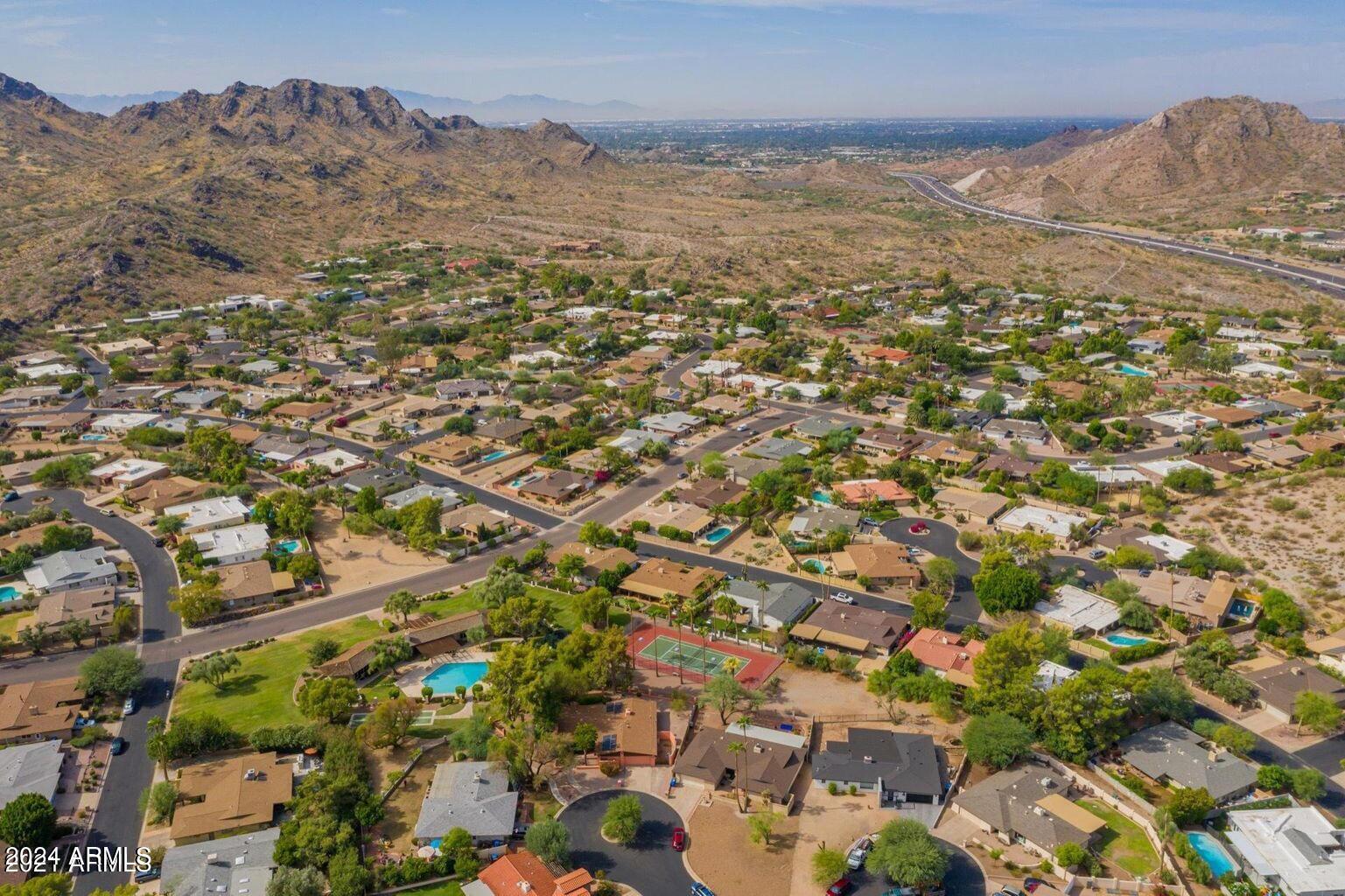 9422 N ARROYA VISTA Drive E