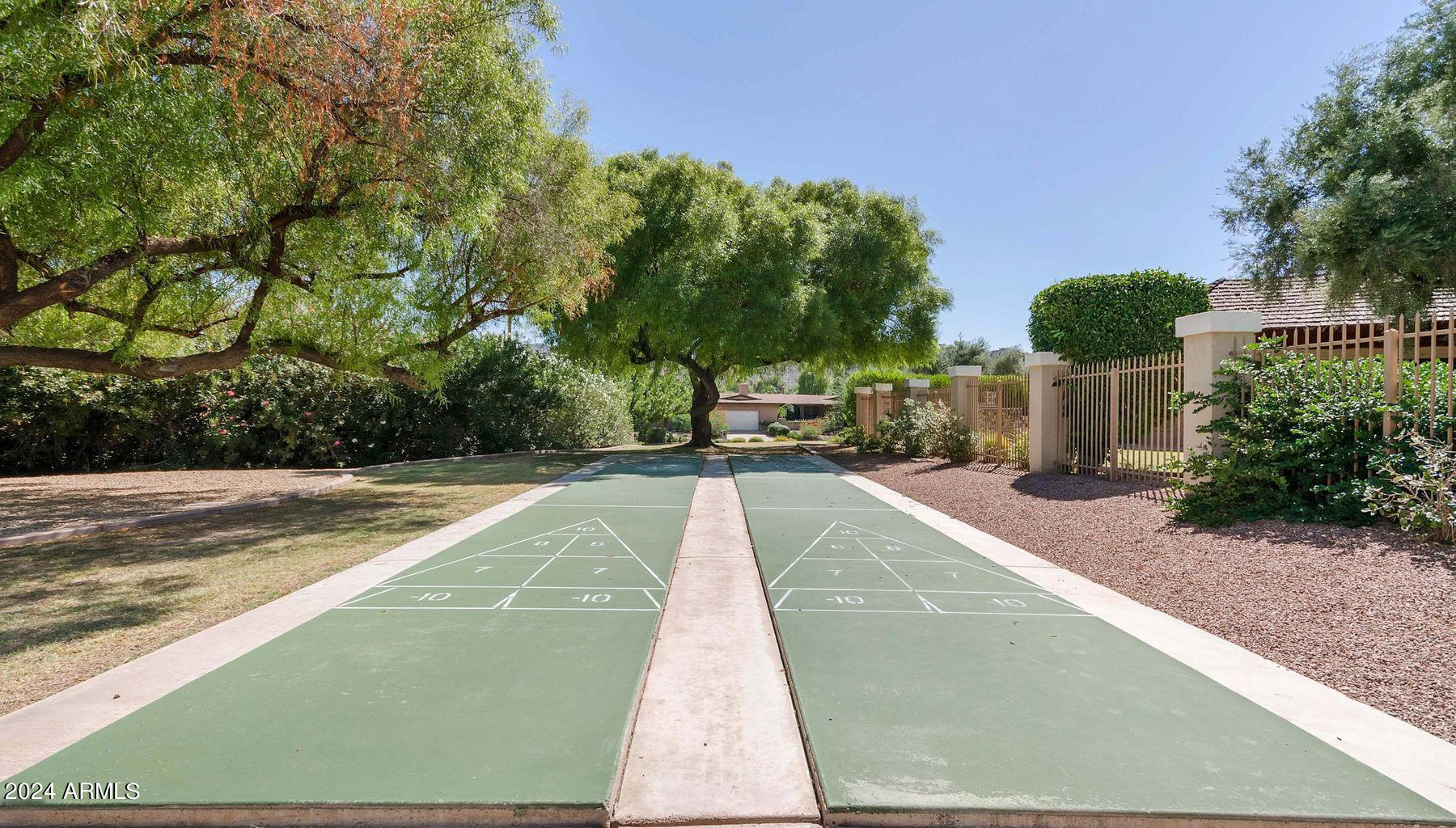 9422 N ARROYA VISTA Drive E