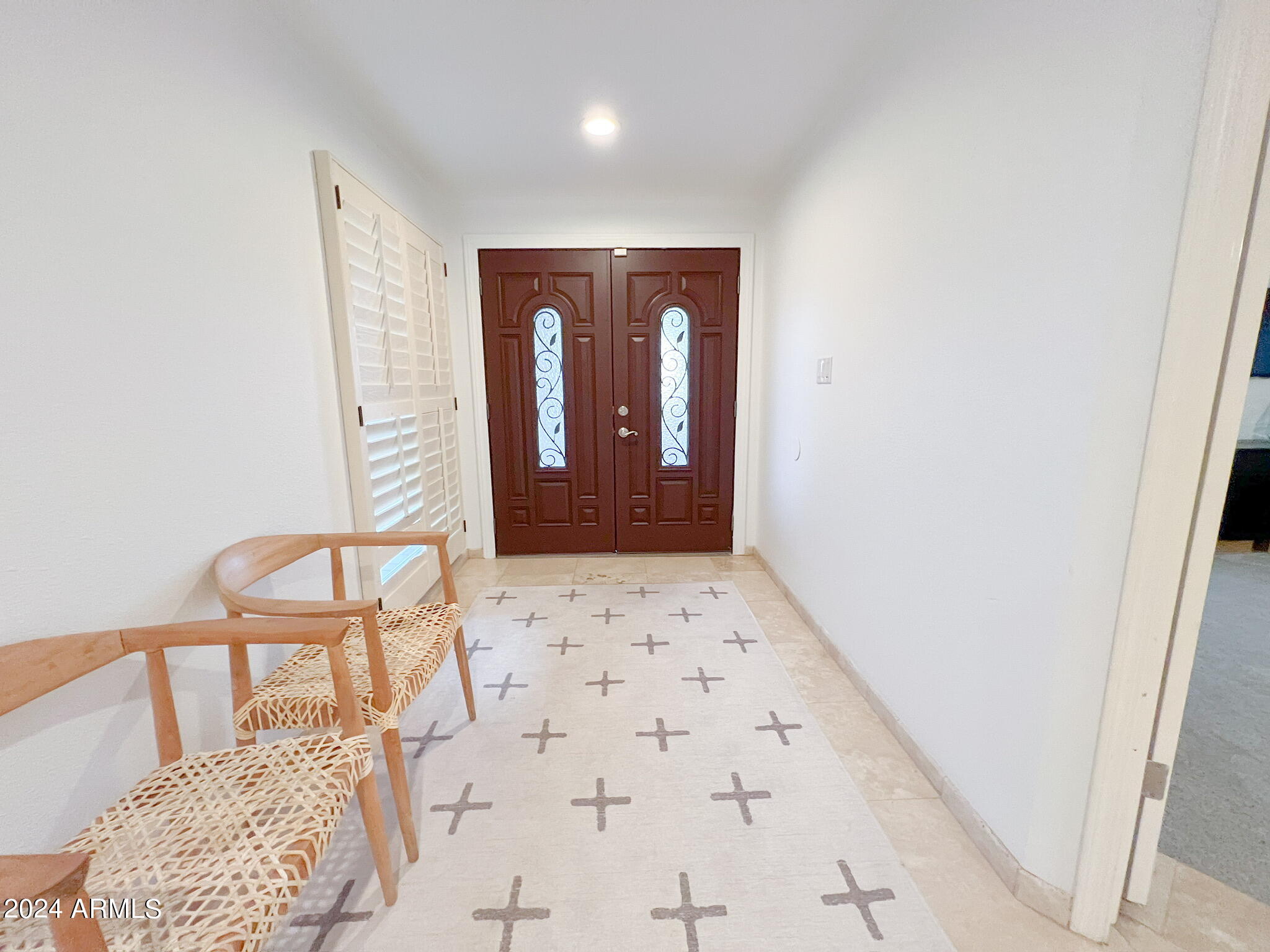 9422 N ARROYA VISTA Drive E