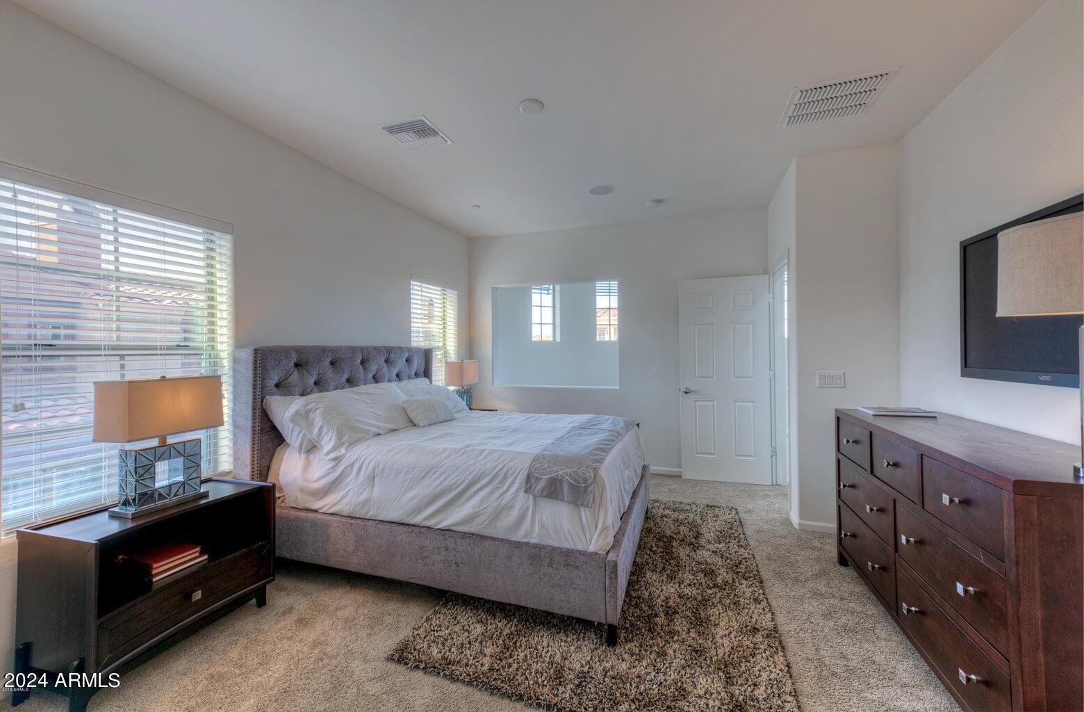 3935 E ROUGH RIDER Road, 1253