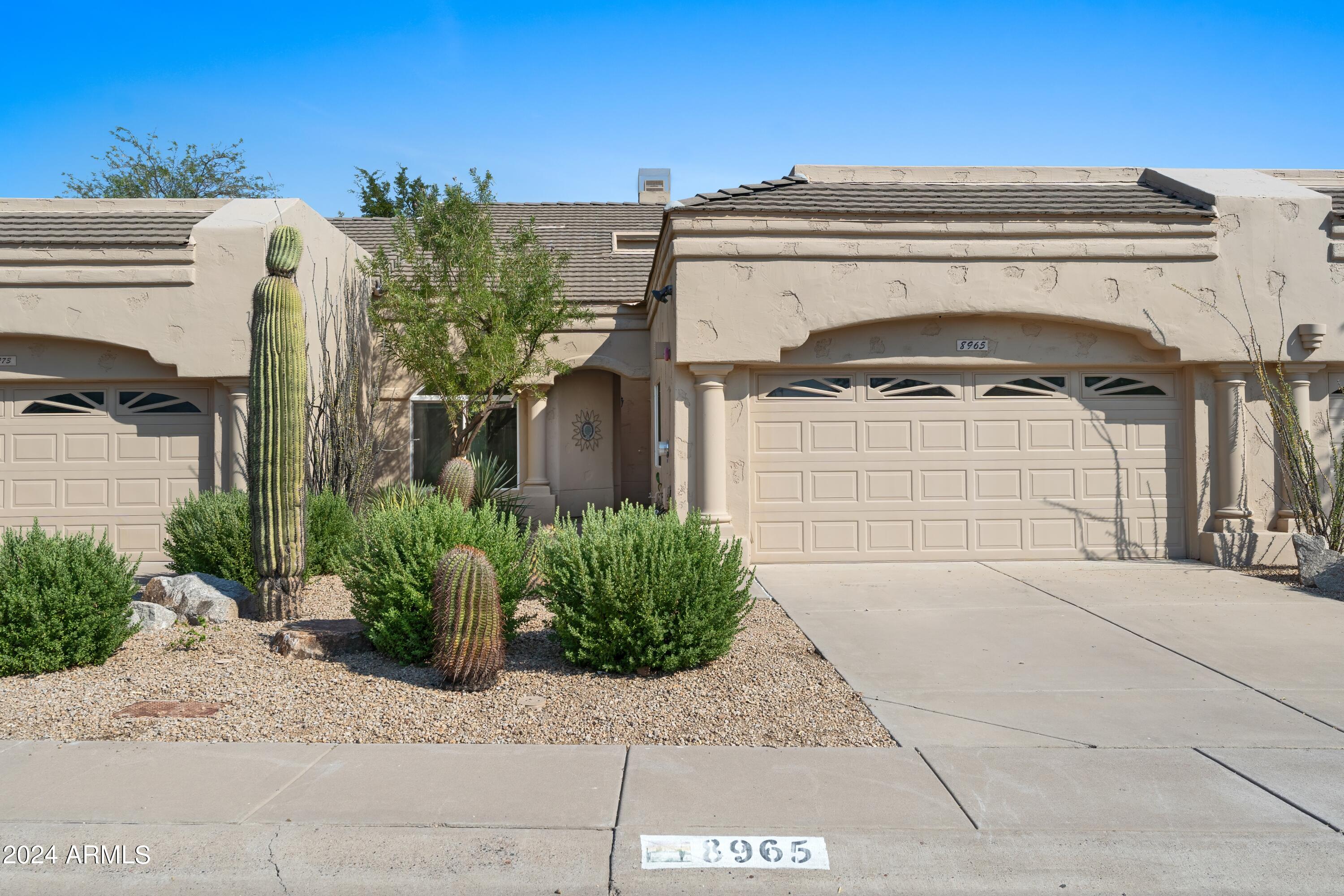 8965 E MAPLE Drive