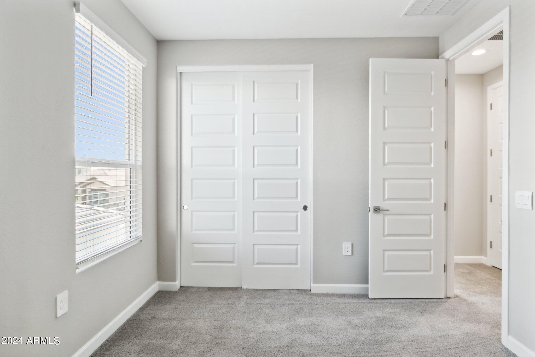 10348 W QUAIL Avenue