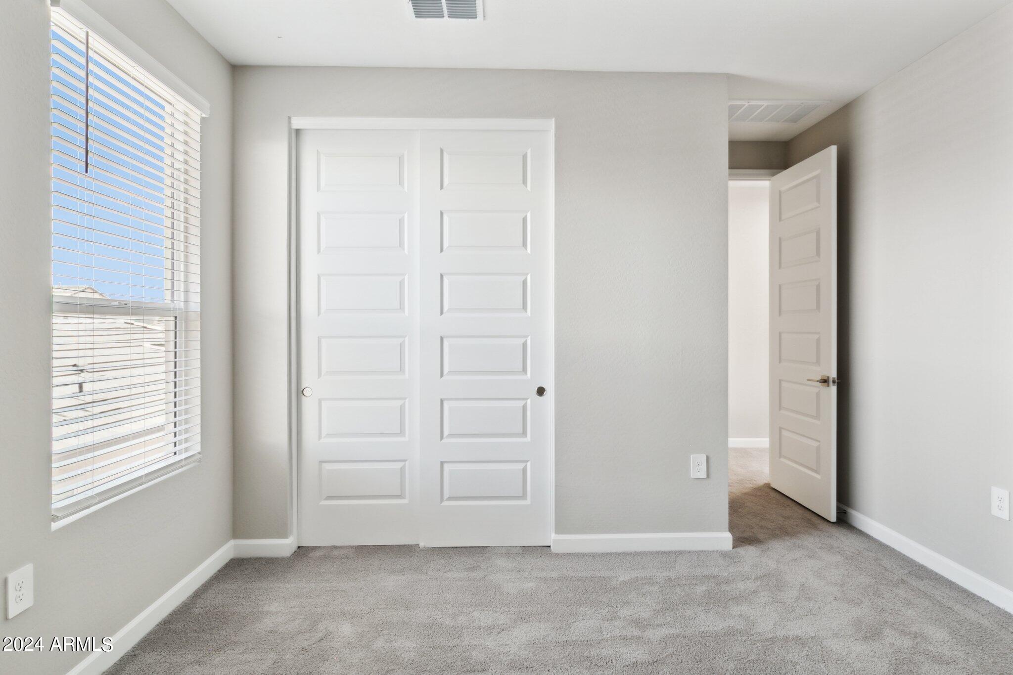 10348 W QUAIL Avenue