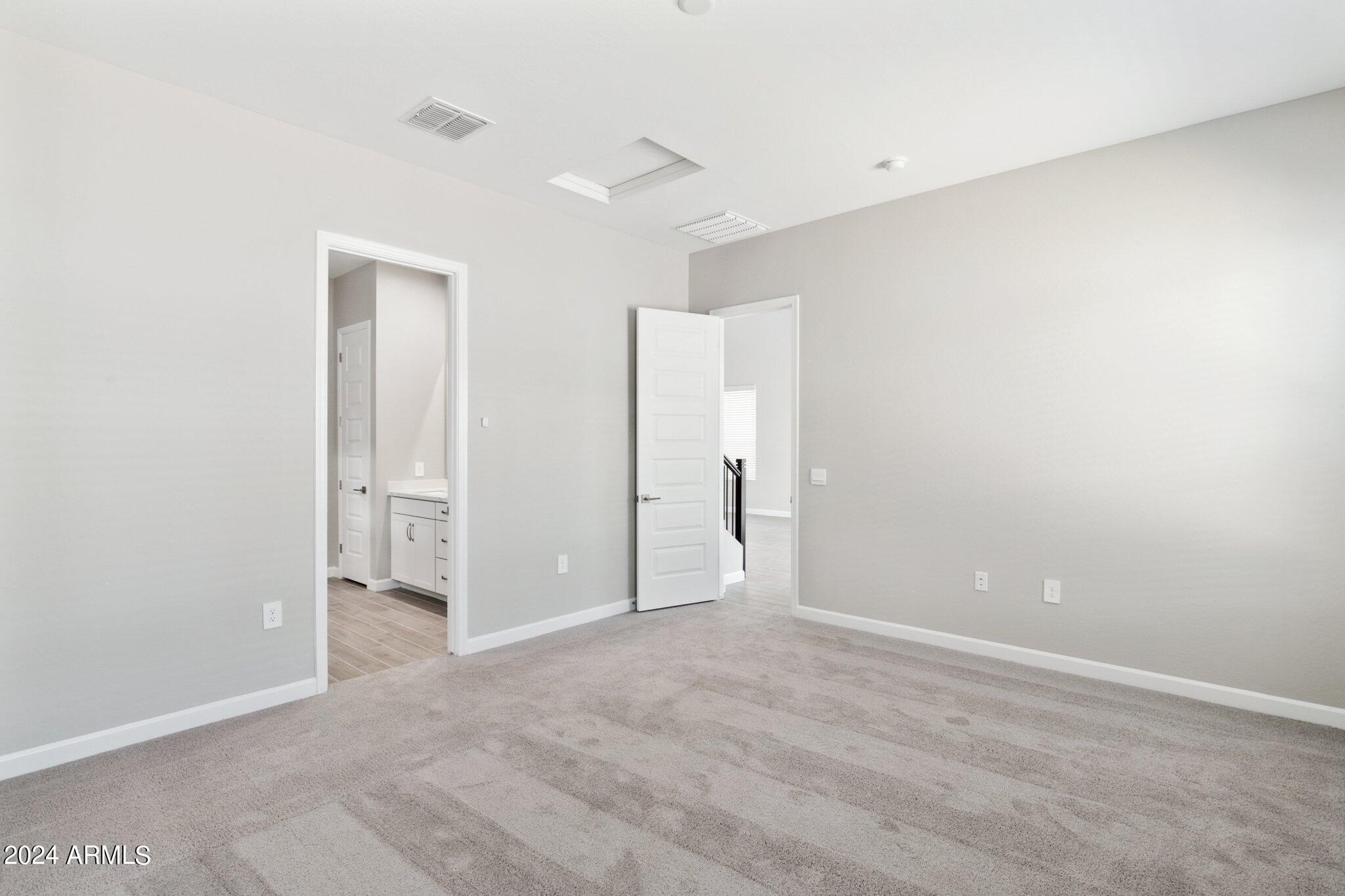 10348 W QUAIL Avenue