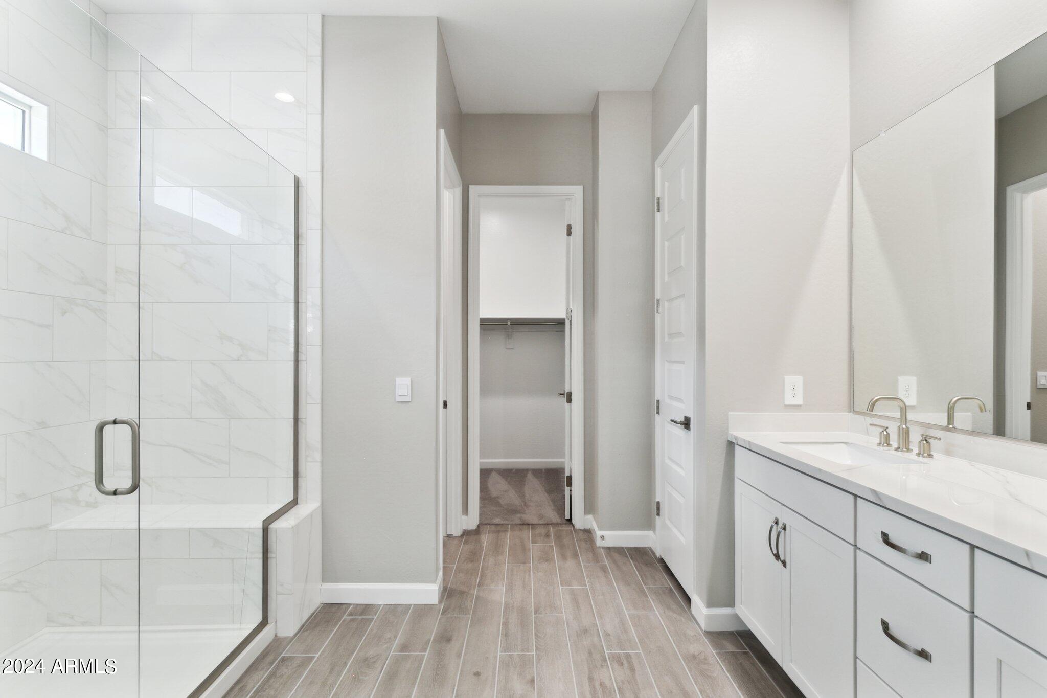 10348 W QUAIL Avenue