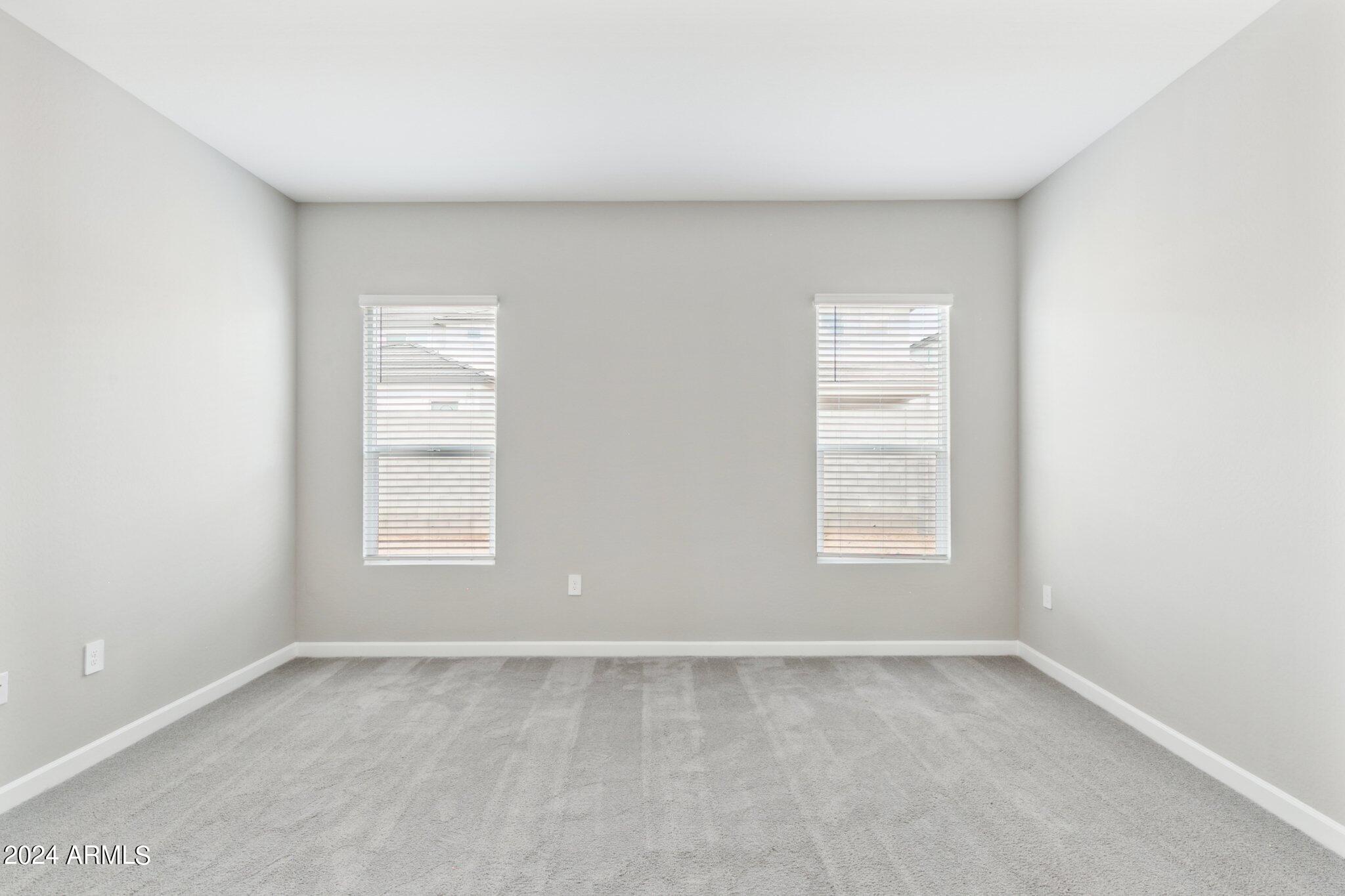 10348 W QUAIL Avenue