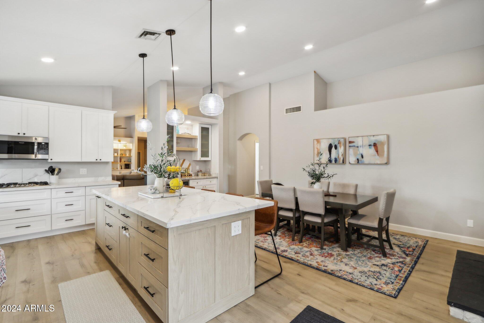 5335 E MICHELLE Drive