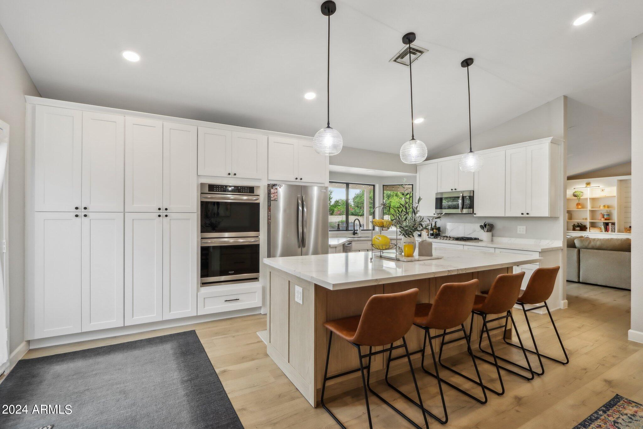 5335 E MICHELLE Drive